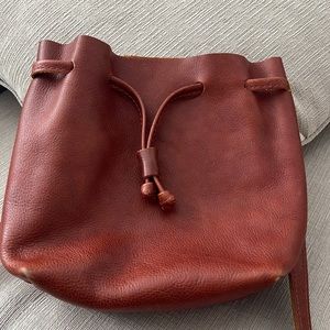 Portland leather goods bucket bag